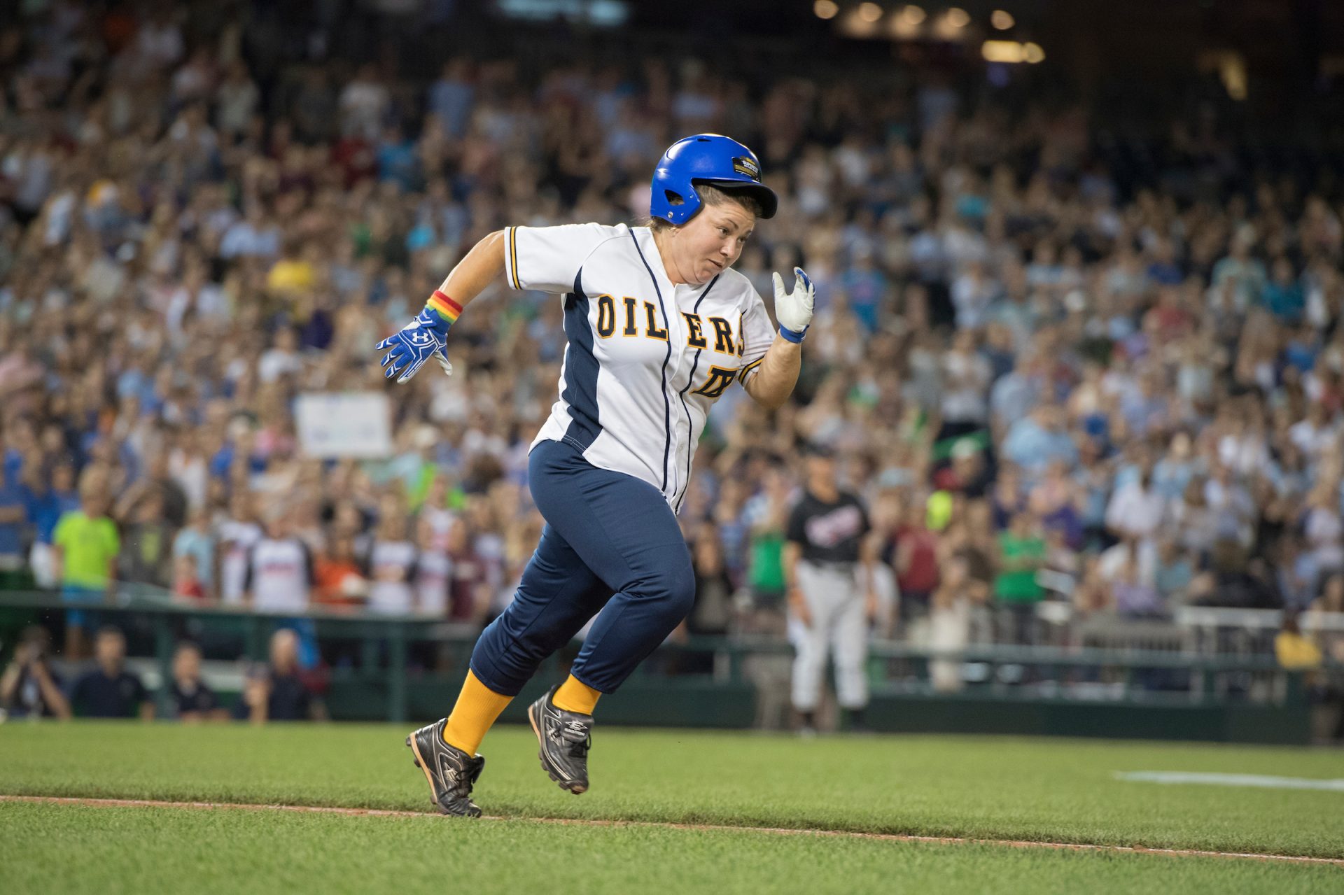 UNITED STATES - JUNE 23: Rep. Linda Sanchez, D-Calif., plays in the 55th Congressional Baseball Game at Nationals Park, where the Republicans prevailed 8-7, June 23, 2016. (Photo By Tom Williams/CQ Roll Call)